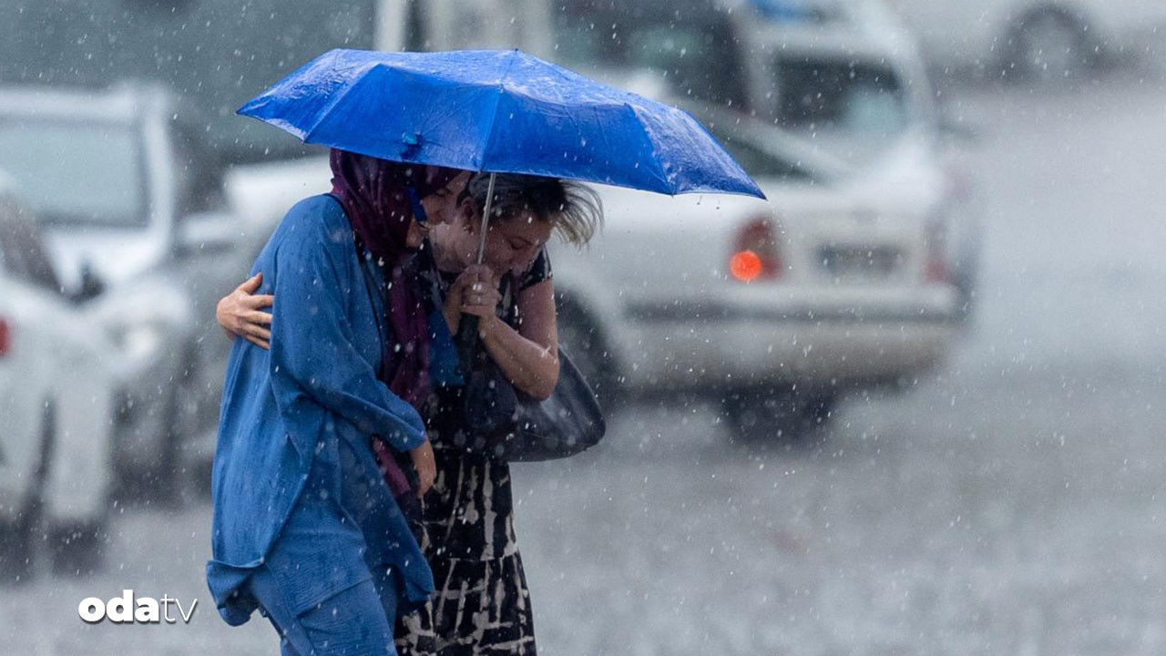 Eylül’de kara kış… Kar kalınlığı 30 santime ulaştı… Meteoroloji’den sağanak uyarısı