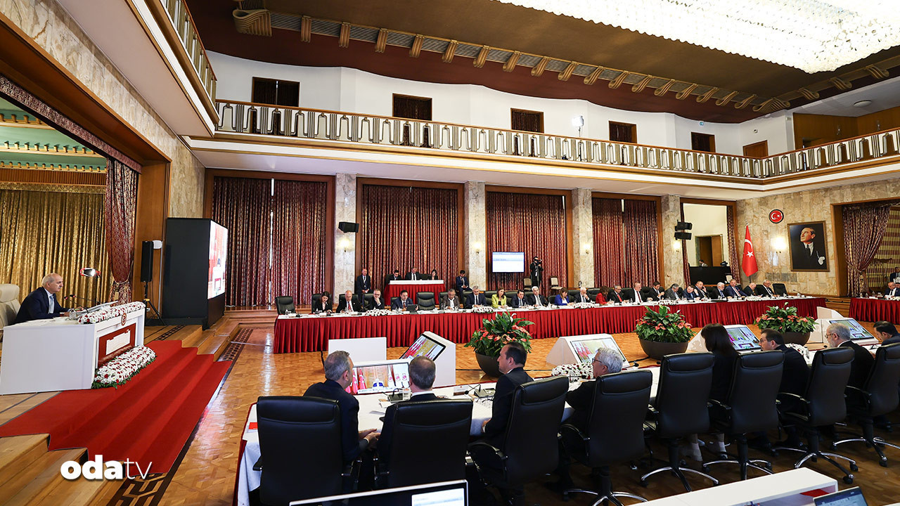 Hangi isim tepki çekti: Komisyon gerilimi sürüyor… YeniŞafak’tan itiraz var