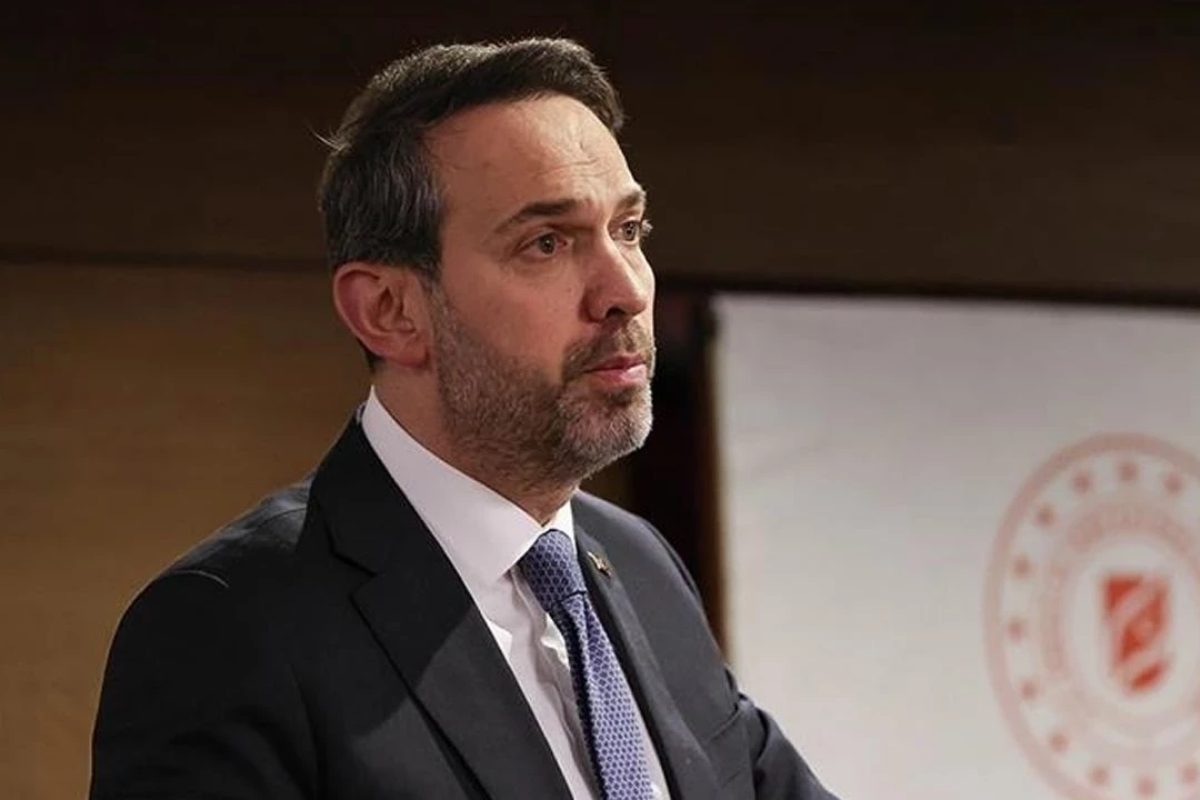 Enerji ve Tabii Kaynaklar Bakanı Alparslan Bayraktar, Libya Başbakanı Dibeybe ile enerjide işbirliğini görüştü