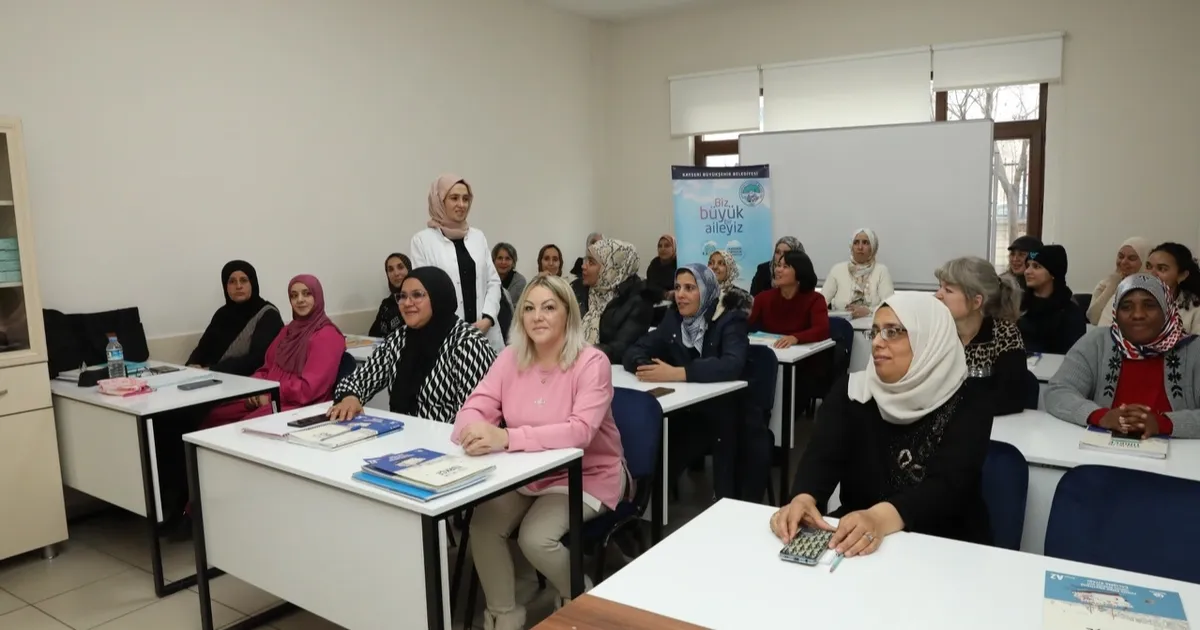 Kayseri Büyükşehir’den Türk diline özel önem