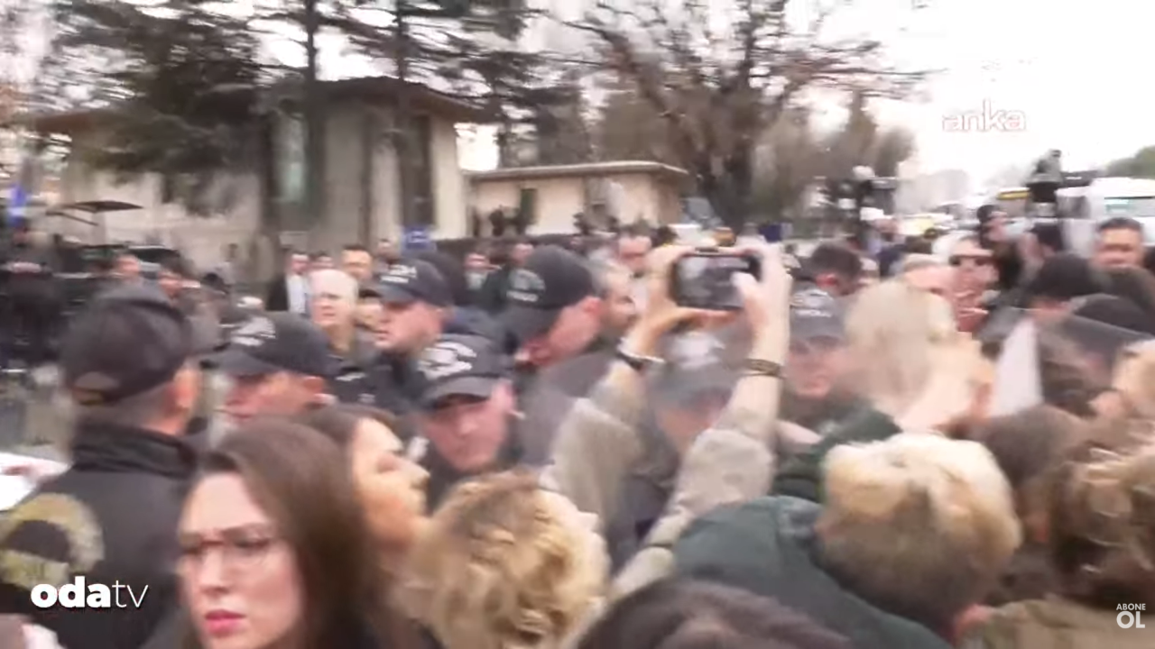 TBMM’de taciz skandalı: Kadınlar Meclis önünde eylemde