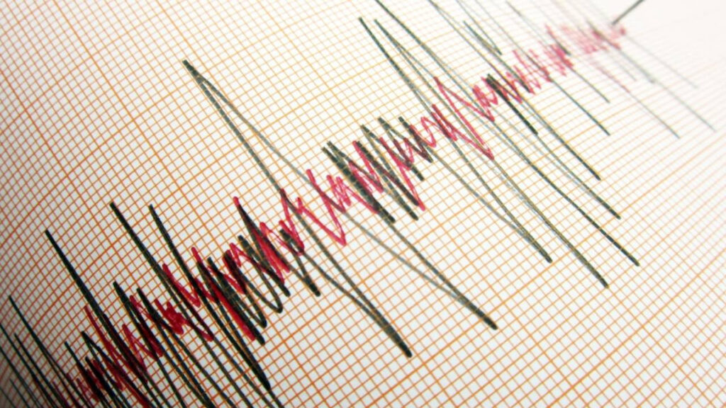 İran’ın Güneydoğusunda 5 Büyüklüğünde Deprem Paniği