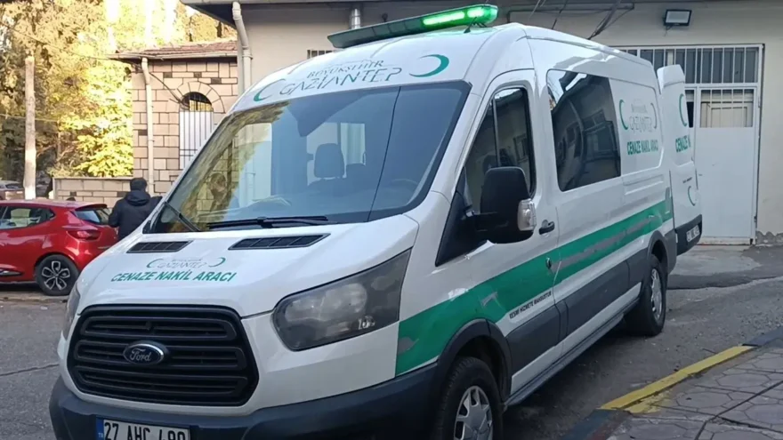 Mendil satan kişi kavgada bıçaklanarak öldürüldü