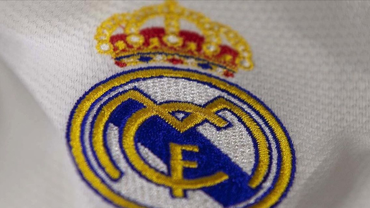 Fenerbahceden ayrilip real madride imza atti 7Ka59OpS